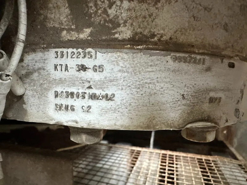 Generador industriale Cummins KTA 38 G5 Leroy Somer 1000 kVA Silent generatorset in container: foto 5