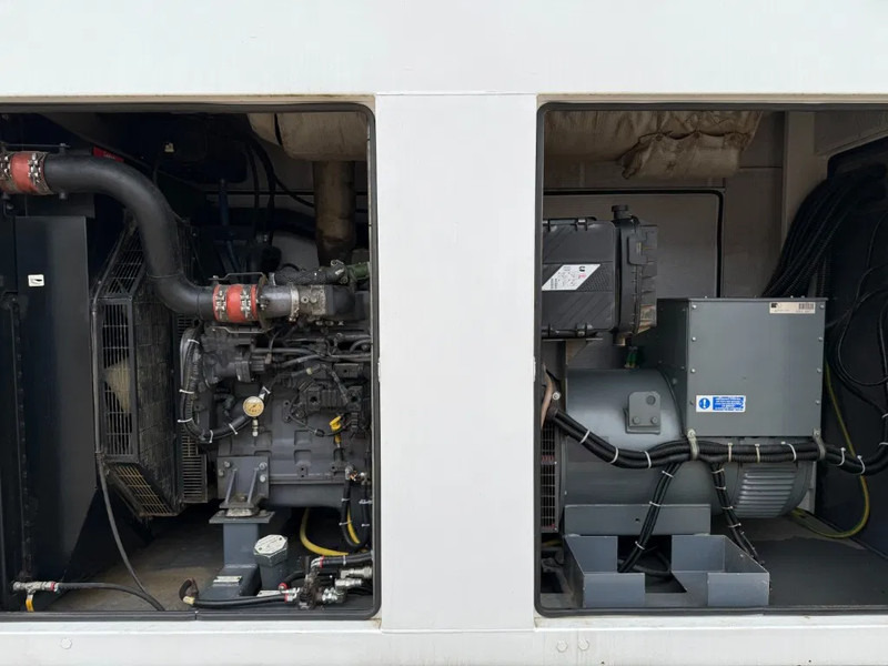 Cummins QSL9-G8 Stamford 300 kVA Supersilent Rental generatorset - Generador industriale: foto 5 Cummins QSL9-G8 Stamford 300 kVA Supersilent Rental generatorset - Generador industriale: foto 5