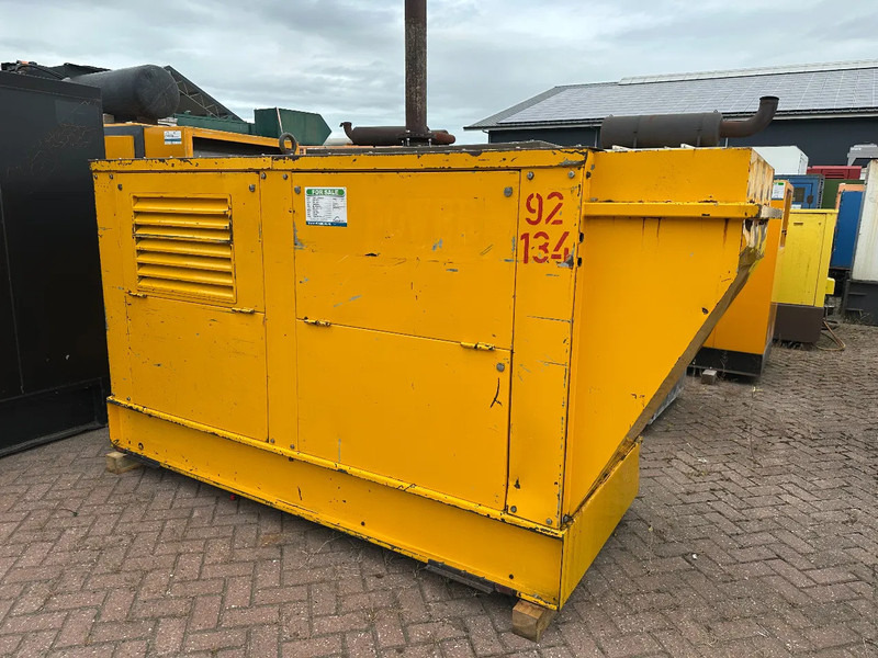 DAF DHT 825 Stamford 125 kVA Silent Noodstroom generatorset - Generador industriale: foto 4 DAF DHT 825 Stamford 125 kVA Silent Noodstroom generatorset - Generador industriale: foto 4
