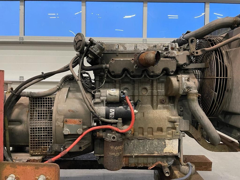 Deutz F4M 1008 SDMO 10 kVA generatorset - Generador industriale: foto 5 Deutz F4M 1008 SDMO 10 kVA generatorset - Generador industriale: foto 5