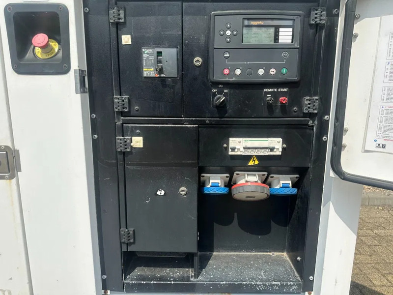 Iveco FPT F32 AM1A Leroy Somer 32 kVA Silent generatorset 251 hours ! - Generador industriale: foto 2 Iveco FPT F32 AM1A Leroy Somer 32 kVA Silent generatorset 251 hours ! - Generador industriale: foto 2