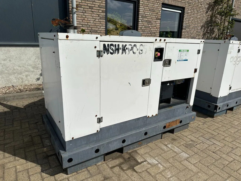Iveco FPT F32 AM1A Leroy Somer 32 kVA Silent generatorset 39 hours ! - Generador industriale: foto 3 Iveco FPT F32 AM1A Leroy Somer 32 kVA Silent generatorset 39 hours ! - Generador industriale: foto 3