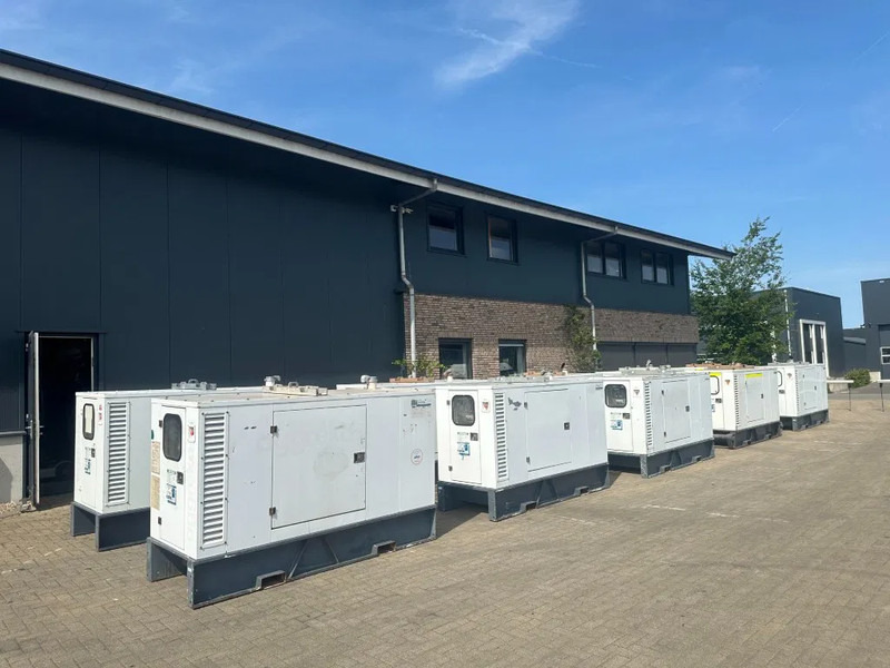 Iveco FPT NEF45 SM1A.A004 Stamford 60 kVA Silent Rental generatorset - Generador industriale: foto 2 Iveco FPT NEF45 SM1A.A004 Stamford 60 kVA Silent Rental generatorset - Generador industriale: foto 2