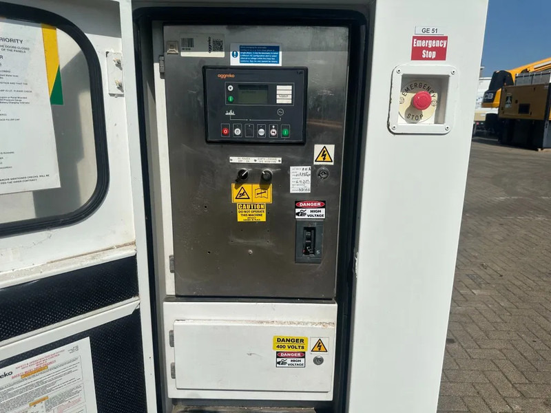 Iveco FPT NEF45 SM1A.A004 Stamford 60 kVA Silent Rental generatorset - Generador industriale: foto 3 Iveco FPT NEF45 SM1A.A004 Stamford 60 kVA Silent Rental generatorset - Generador industriale: foto 3