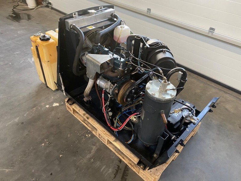 Kubota D1105 Sullair 15.5 kW 7 bar diesel schroefcompressor - Compresor de aire: foto 3 Kubota D1105 Sullair 15.5 kW 7 bar diesel schroefcompressor - Compresor de aire: foto 3