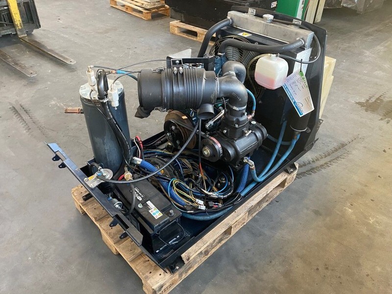 Kubota D1105 Sullair 15.5 kW 7 bar diesel schroefcompressor - Compresor de aire: foto 5 Kubota D1105 Sullair 15.5 kW 7 bar diesel schroefcompressor - Compresor de aire: foto 5