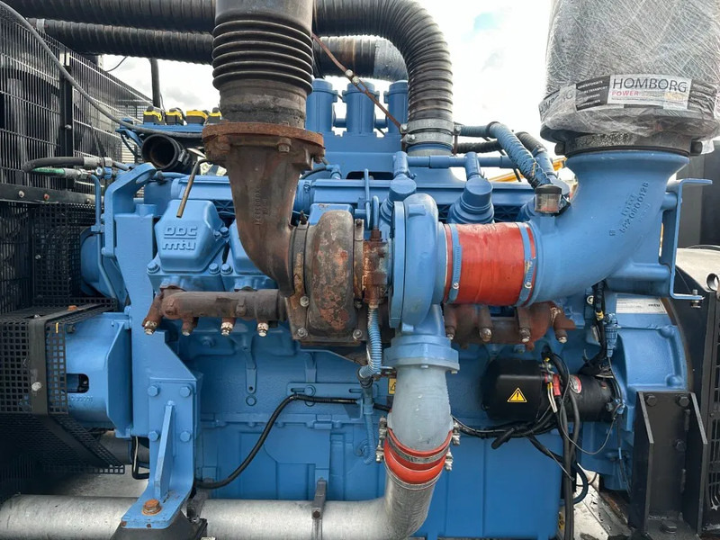 MTU 12V 2000 Stamford 810 kVA generatorset - Generador industriale: foto 3 MTU 12V 2000 Stamford 810 kVA generatorset - Generador industriale: foto 3