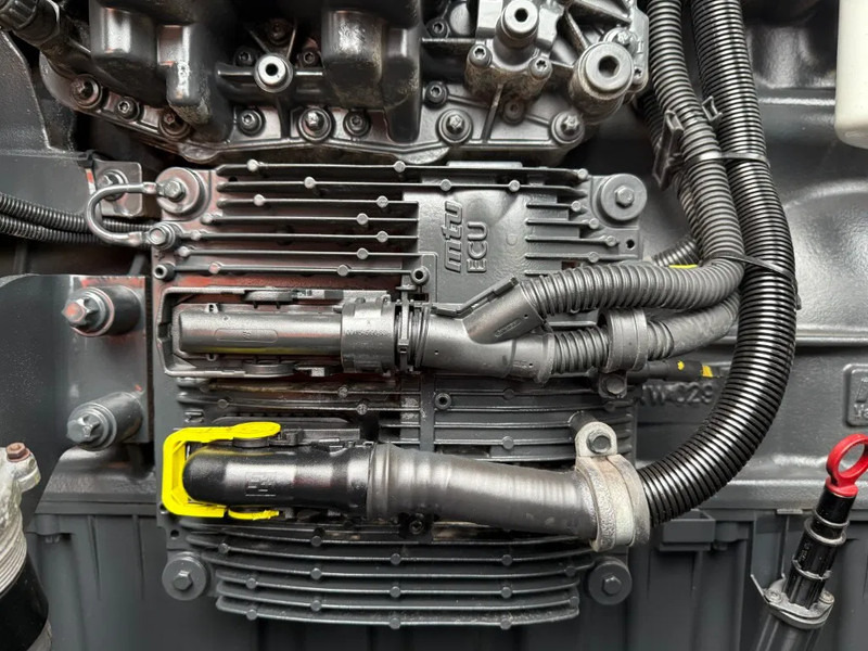 Generador industriale MTU 6R1600 G10F Himoinsa Mecc Alte Spa 315 kVA Silent generatorset Stage 3A: foto 13 Generador industriale MTU 6R1600 G10F Himoinsa Mecc Alte Spa 315 kVA Silent generatorset Stage 3A: foto 13