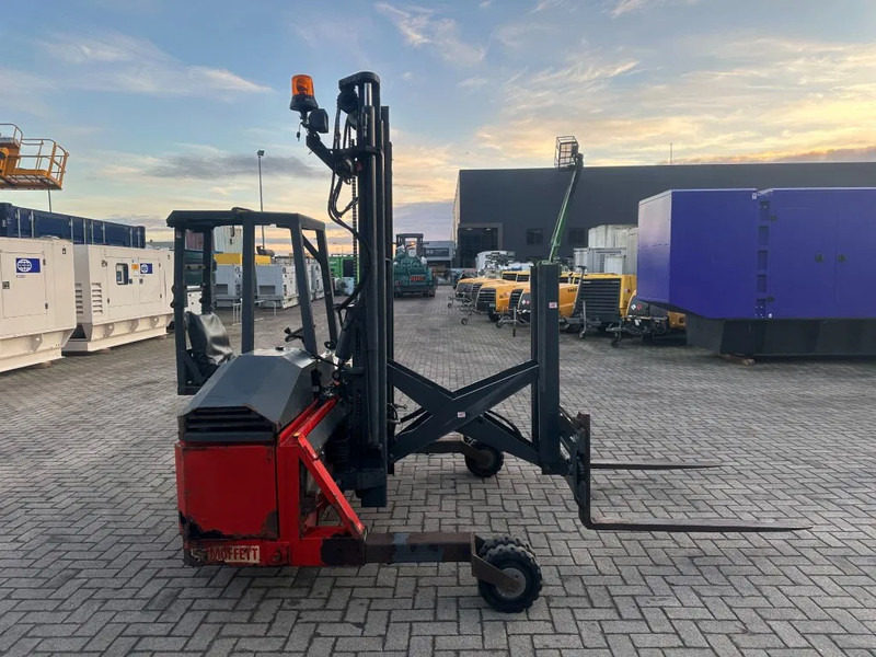 Moffett M4 20.1 Kubota Diesel Kooiaap 2 ton Sideshift Positioner Meeneemheftruck - Carretilla elevadora transportable: foto 2 Moffett M4 20.1 Kubota Diesel Kooiaap 2 ton Sideshift Positioner Meeneemheftruck - Carretilla elevadora transportable: foto 2