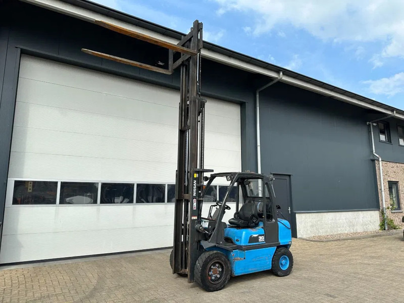 Carretilla elevadora de gas Nissan UGD02A30P0 3 ton Triplex Freelift LPG Heftruck: foto 19