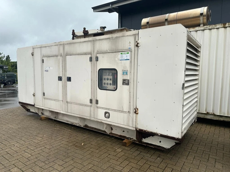 Perkins 3008-TAG3A FG Wilson Stamford 450 kVA Silent generatorset - Generador industriale: foto 4 Perkins 3008-TAG3A FG Wilson Stamford 450 kVA Silent generatorset - Generador industriale: foto 4