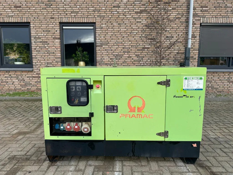 Pramac GSW22 Yanmar Mecc Alte Spa 22 kVA Silent generatorset - Generador industriale: foto 1 Pramac GSW22 Yanmar Mecc Alte Spa 22 kVA Silent generatorset - Generador industriale: foto 1