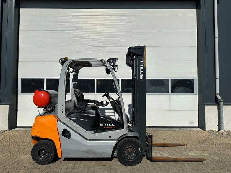 Still RX70-25 T 2.5 ton Duplex Sideshift LPG Heftruck 2020 - Carretilla elevadora de gas: foto 2 Still RX70-25 T 2.5 ton Duplex Sideshift LPG Heftruck 2020 - Carretilla elevadora de gas: foto 2