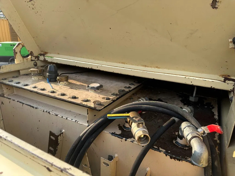 Tolsma Kiwa IBC 3000 liter Dieseltank Milieutank - Tanque de almacenamiento: foto 5 Tolsma Kiwa IBC 3000 liter Dieseltank Milieutank - Tanque de almacenamiento: foto 5