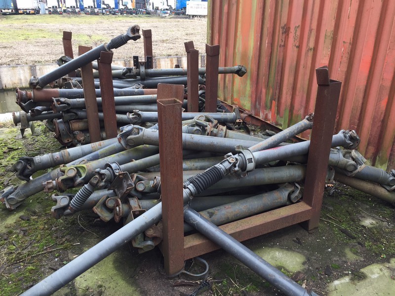 DAF DIV. AANDRIJFASSEN VOOR LF, CF EN XF - Árbol de transmisión para Camión: foto 5 DAF DIV. AANDRIJFASSEN VOOR LF, CF EN XF - Árbol de transmisión para Camión: foto 5