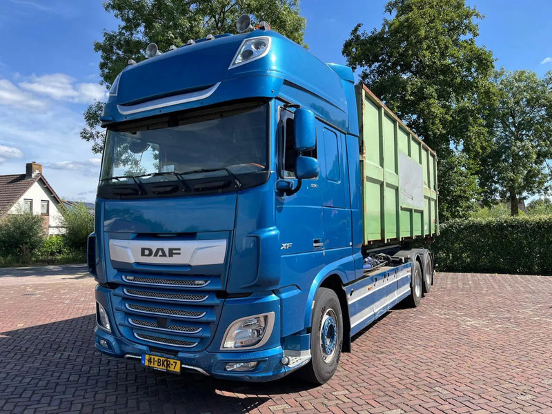 DAF XF 530 FAS - Camión portacontenedore/ Intercambiable: foto 4 DAF XF 530 FAS - Camión portacontenedore/ Intercambiable: foto 4