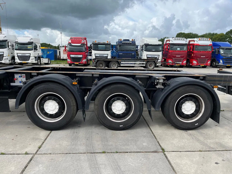 Semirremolque portacontenedore/ Intercambiable Kögel PORT 40 SIMPLEX 20: foto 13 Semirremolque portacontenedore/ Intercambiable Kögel PORT 40 SIMPLEX 20: foto 13