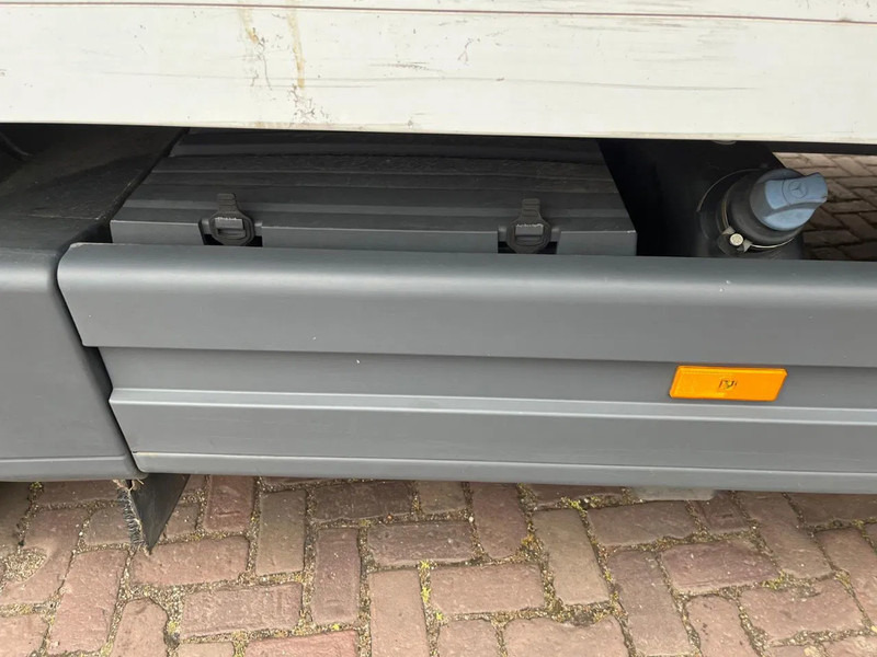 Camión caja cerrada Mercedes-Benz Atego 816: foto 17