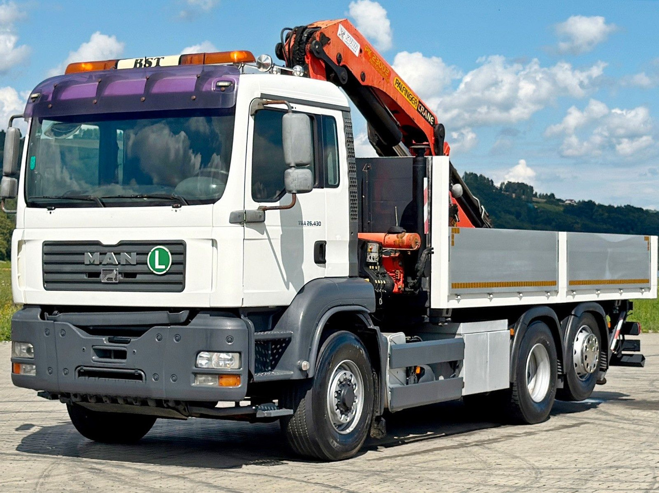 MAN TGA 26.430 Pritsche 5,50m + KRAN+ FUNK/6-4H2 MAN TGA 26.430 * PK 23002 + FUNK/6-4H2 - Camión grúa: foto 4 MAN TGA 26.430 Pritsche 5,50m + KRAN+ FUNK/6-4H2 MAN TGA 26.430 * PK 23002 + FUNK/6-4H2 - Camión grúa: foto 4
