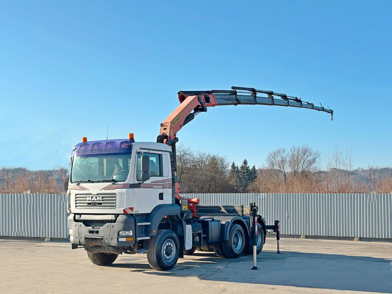 MAN TGA 33.480* Sattelzugmaschine * PK 33002-EH - Camión grúa: foto 2 MAN TGA 33.480* Sattelzugmaschine * PK 33002-EH - Camión grúa: foto 2