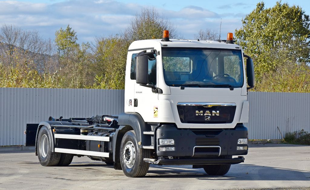 MAN TGS 18.320 Abrollkipper * Top Zustand! MAN TGS 18.320 Abrollkipper * Top Zustand! - Camión multibasculante: foto 2 MAN TGS 18.320 Abrollkipper * Top Zustand! MAN TGS 18.320 Abrollkipper * Top Zustand! - Camión multibasculante: foto 2