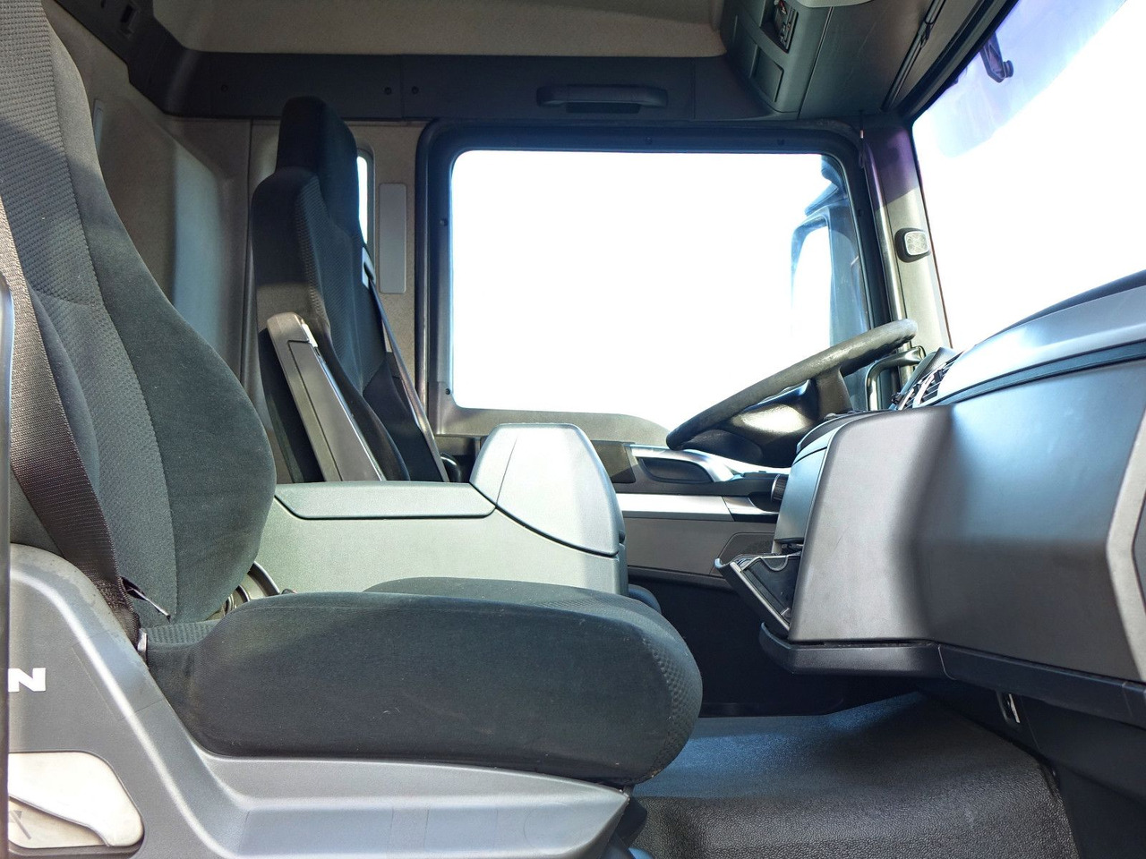 Camión grúa MAN TGS 26.360* PRITSCHE 7,10m* PK 12000 + FUNK *TOP: foto 11