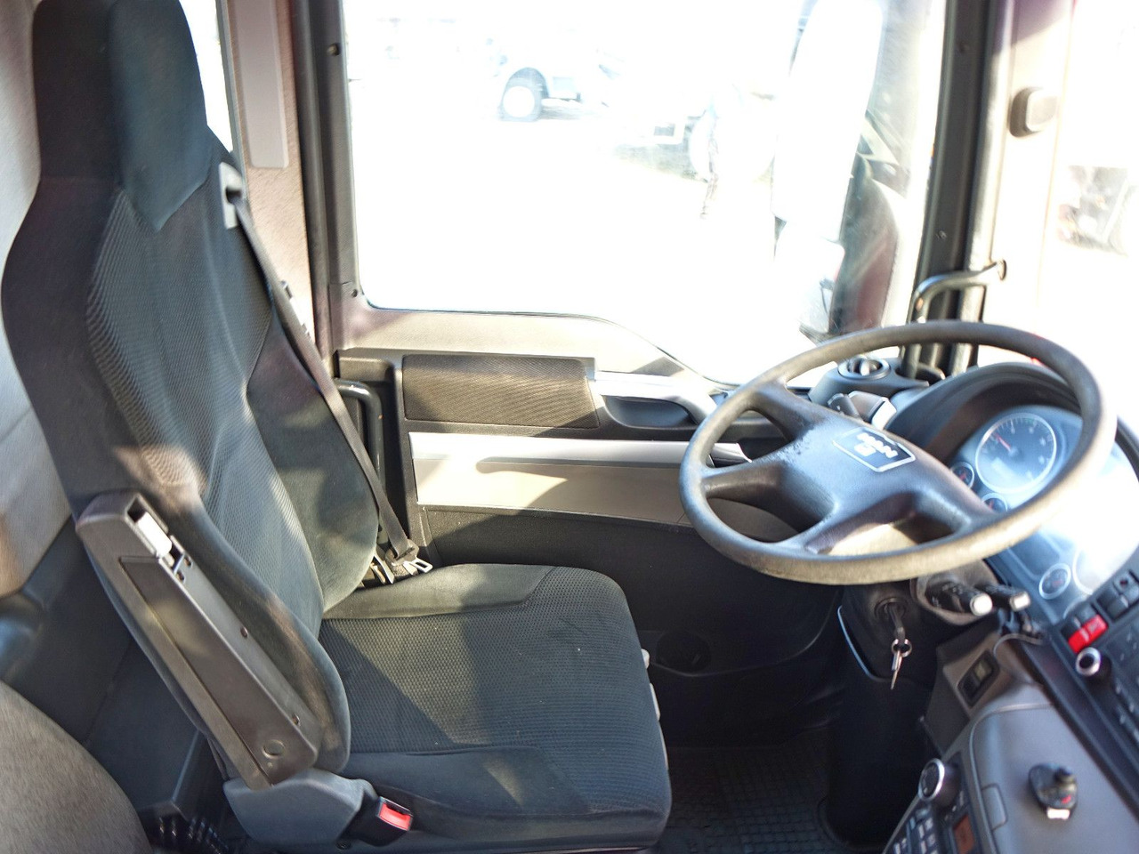 Camión grúa MAN TGS 26.360* PRITSCHE 7,10m* PK 12000 + FUNK *TOP: foto 12