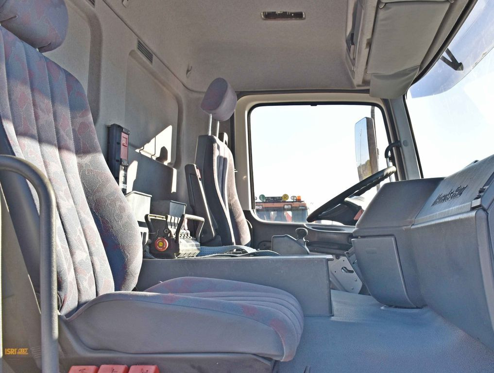 Leasing de Mercedes-Benz ACTROS 2635 Pritsche 6,40m + HIAB 400 E-5 + FUNK  Mercedes-Benz ACTROS 2635 Pritsche 6,40m + HIAB 400 E-5 + FUNK: foto 11 Leasing de Mercedes-Benz ACTROS 2635 Pritsche 6,40m + HIAB 400 E-5 + FUNK  Mercedes-Benz ACTROS 2635 Pritsche 6,40m + HIAB 400 E-5 + FUNK: foto 11