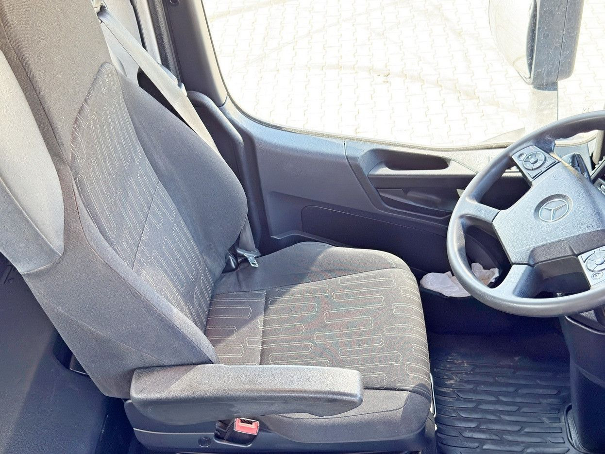 Camión grúa Mercedes-Benz ACTROS 3240 * PK 23001 - EH C+ FUNK / 8x4 * TOP: foto 12 Camión grúa Mercedes-Benz ACTROS 3240 * PK 23001 - EH C+ FUNK / 8x4 * TOP: foto 12