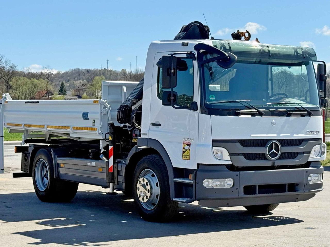 Mercedes-Benz ATEGO 1224 * KIPPER 4,00 m * HIAB 077 BS - 2 DUO - Camión grúa: foto 4 Mercedes-Benz ATEGO 1224 * KIPPER 4,00 m * HIAB 077 BS - 2 DUO - Camión grúa: foto 4