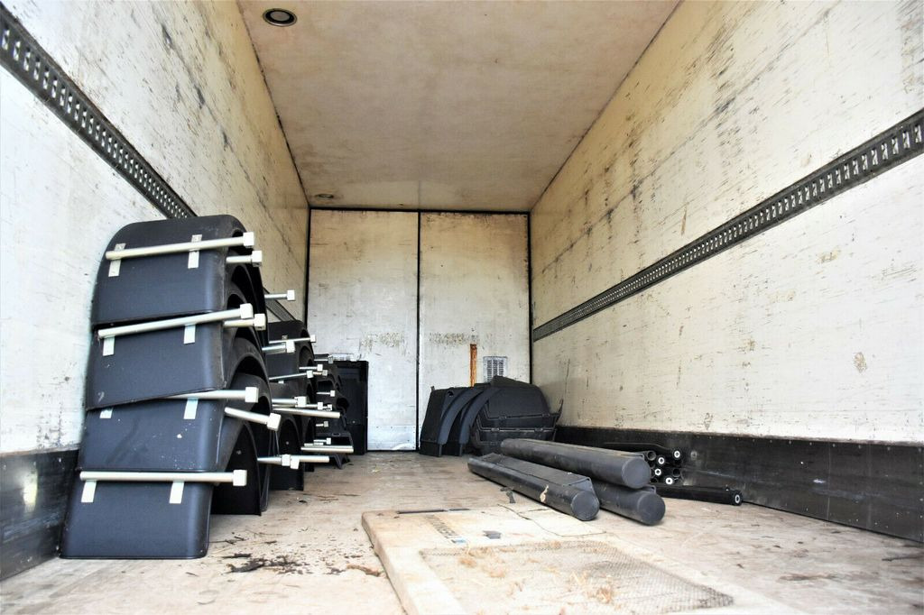 ROLFO C201 KÜHLKOFFER 7,71 m* Topzustand! ROLFO C201 KÜHLKOFFER 7,71 m* - Remolque frigorífico: foto 5 ROLFO C201 KÜHLKOFFER 7,71 m* Topzustand! ROLFO C201 KÜHLKOFFER 7,71 m* - Remolque frigorífico: foto 5