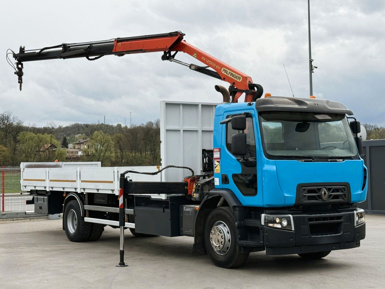 Renault C 320 * PK 12002 EH A + FUNK * TOPZUSTAND - Camión grúa: foto 3 Renault C 320 * PK 12002 EH A + FUNK * TOPZUSTAND - Camión grúa: foto 3