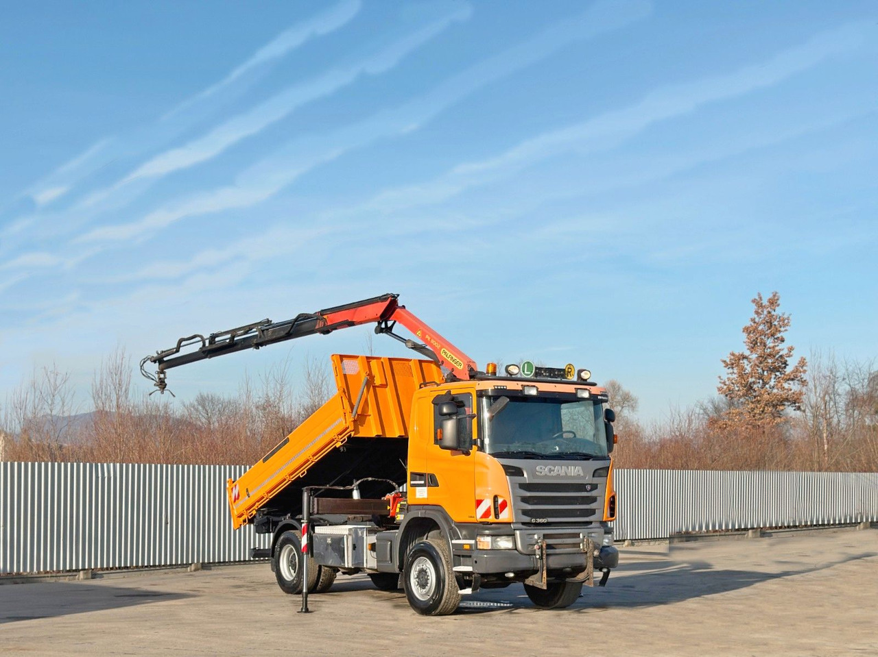 Scania G 360 * KIPPER 4,15m * PALFINGER PK 11002/ 4x4 - Camión grúa: foto 2 Scania G 360 * KIPPER 4,15m * PALFINGER PK 11002/ 4x4 - Camión grúa: foto 2
