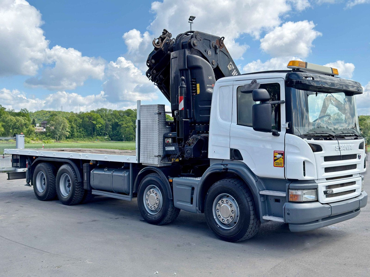 Scania P 420* PLATFORM 6,80m * HIAB 600 EP-5/FUNK * 8x4 - Camión grúa: foto 3 Scania P 420* PLATFORM 6,80m * HIAB 600 EP-5/FUNK * 8x4 - Camión grúa: foto 3
