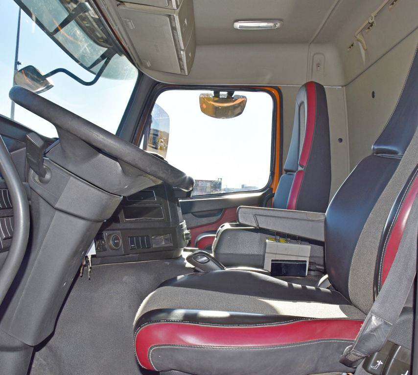 Leasing de Volvo FMX 460 Kipper * TOPZUSTAND / 8x4 ! Volvo FMX 460 Kipper * TOPZUSTAND / 8x4 !: foto 10 Leasing de Volvo FMX 460 Kipper * TOPZUSTAND / 8x4 ! Volvo FMX 460 Kipper * TOPZUSTAND / 8x4 !: foto 10