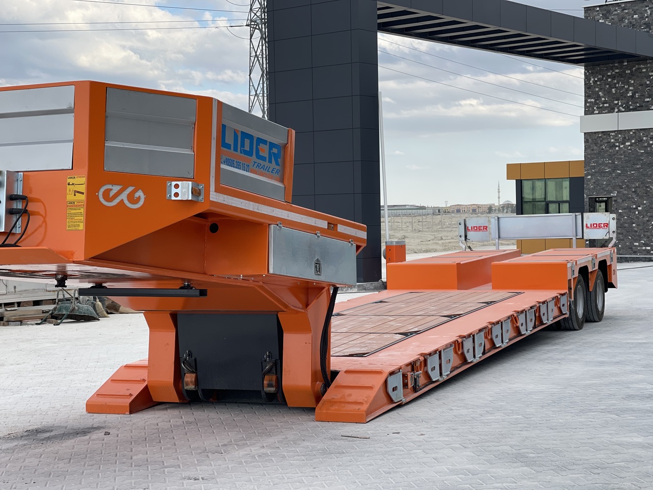 LIDER 2025 MODEL NEW LOWBOY TRAILER FROM MANUFACTURER - Semirremolque góndola rebajadas: foto 1 LIDER 2025 MODEL NEW LOWBOY TRAILER FROM MANUFACTURER - Semirremolque góndola rebajadas: foto 1