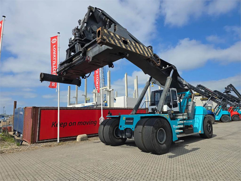 KONECRANES SMV 4531 TB5 - Reach stacker: foto 4 KONECRANES SMV 4531 TB5 - Reach stacker: foto 4