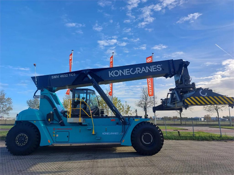 KONECRANES SMV 4632 TC5 - Reach stacker: foto 2 KONECRANES SMV 4632 TC5 - Reach stacker: foto 2