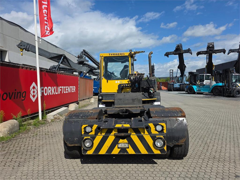 Terberg RT282 4x4 - Tractor industrial: foto 5 Terberg RT282 4x4 - Tractor industrial: foto 5