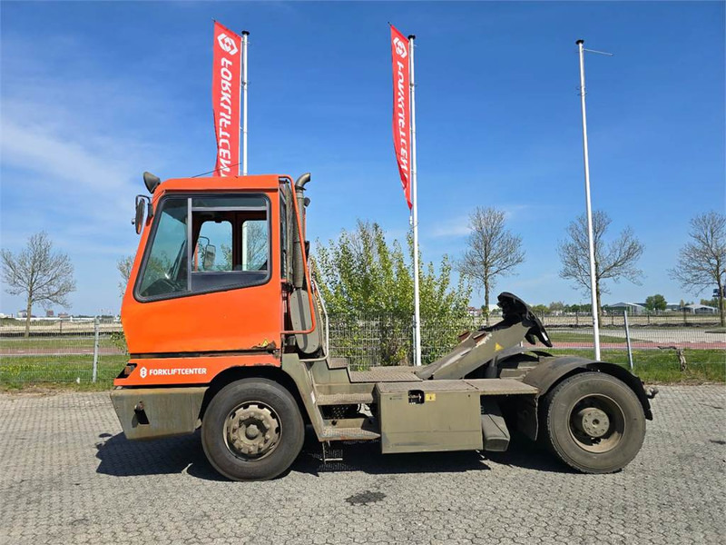 Terberg YT182 - Tractor industrial: foto 4 Terberg YT182 - Tractor industrial: foto 4