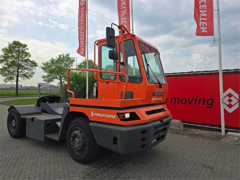 Terberg YT182 - Tractor industrial: foto 1 Terberg YT182 - Tractor industrial: foto 1