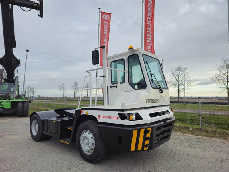 Terberg YT220 - Tractor industrial: foto 1 Terberg YT220 - Tractor industrial: foto 1