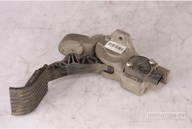 DAF 1737503 Gaspedaal DAF XF105 - Salpicadero para Camión: foto 1 DAF 1737503 Gaspedaal DAF XF105 - Salpicadero para Camión: foto 1