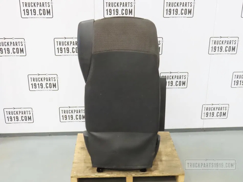 DAF 1912369 | Bestuurdersstoel XF - Asiento para Camión: foto 2 DAF 1912369 | Bestuurdersstoel XF - Asiento para Camión: foto 2