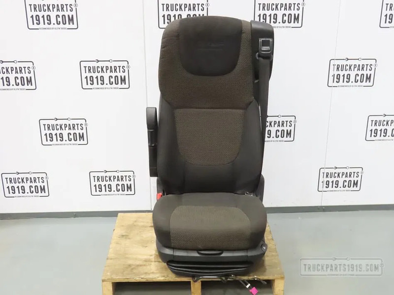 DAF 1912369 | Bestuurdersstoel XF - Asiento para Camión: foto 1 DAF 1912369 | Bestuurdersstoel XF - Asiento para Camión: foto 1