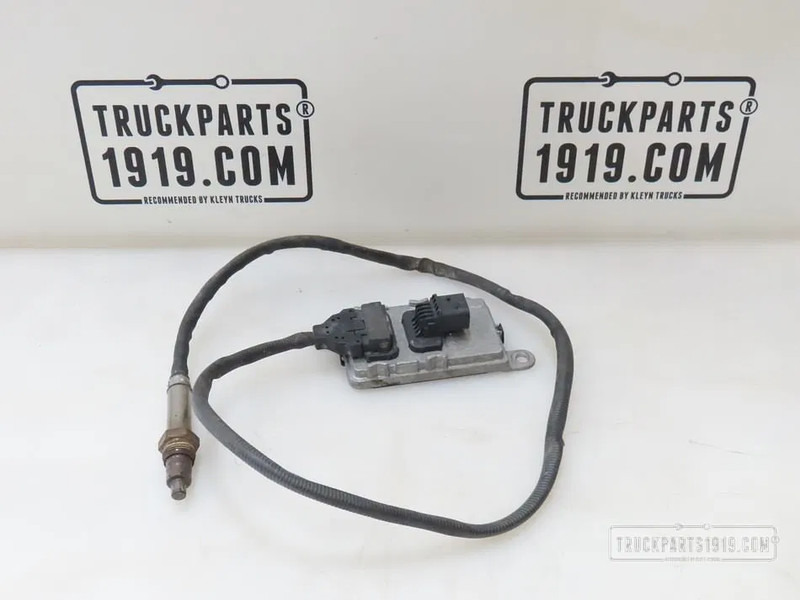 DAF 2139930 NOx sensor L=915mm na kat - Sensor para Camión: foto 1 DAF 2139930 NOx sensor L=915mm na kat - Sensor para Camión: foto 1