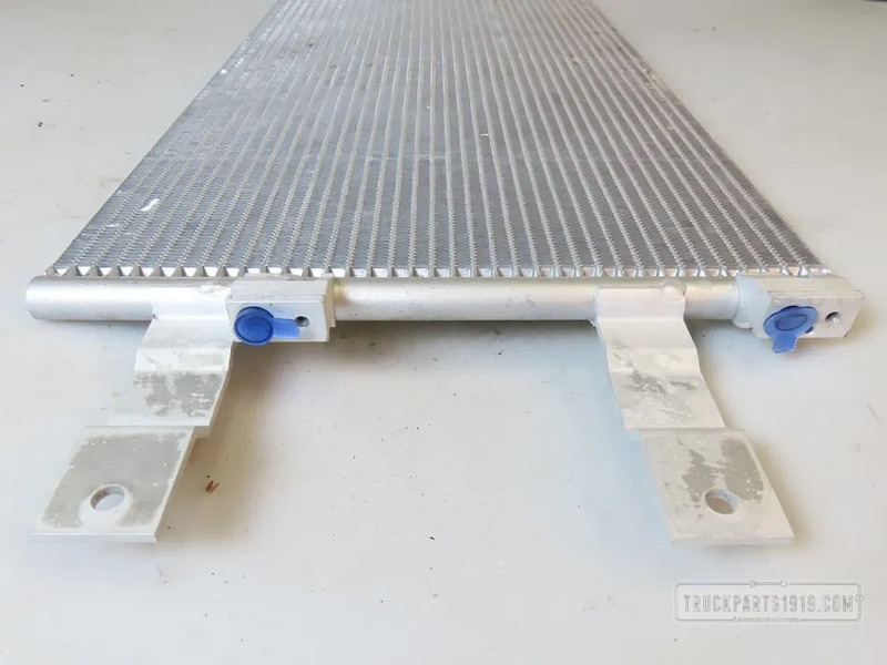 MAN 81.61920-6041 Condensor TGX 2007 - Radiador para Camión: foto 2 MAN 81.61920-6041 Condensor TGX 2007 - Radiador para Camión: foto 2