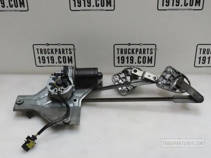 Mercedes-Benz A 960 820 18 81 Ruitenwisser mechaniek compl. - Limpiaparabrisas para Camión: foto 1 Mercedes-Benz A 960 820 18 81 Ruitenwisser mechaniek compl. - Limpiaparabrisas para Camión: foto 1