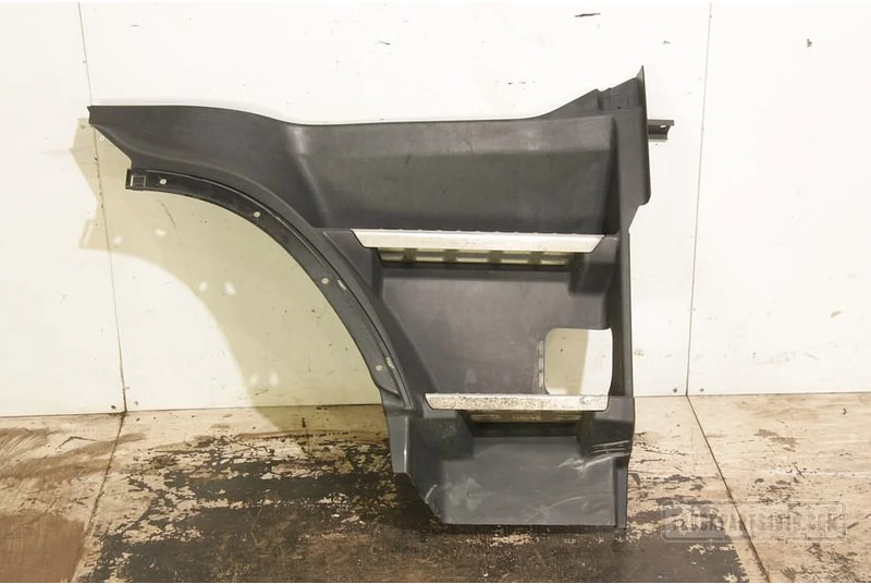 Volvo Body & Chassis Parts Instapbak Re VOLVO FH 13 - Peldaño para Camión: foto 1 Volvo Body & Chassis Parts Instapbak Re VOLVO FH 13 - Peldaño para Camión: foto 1