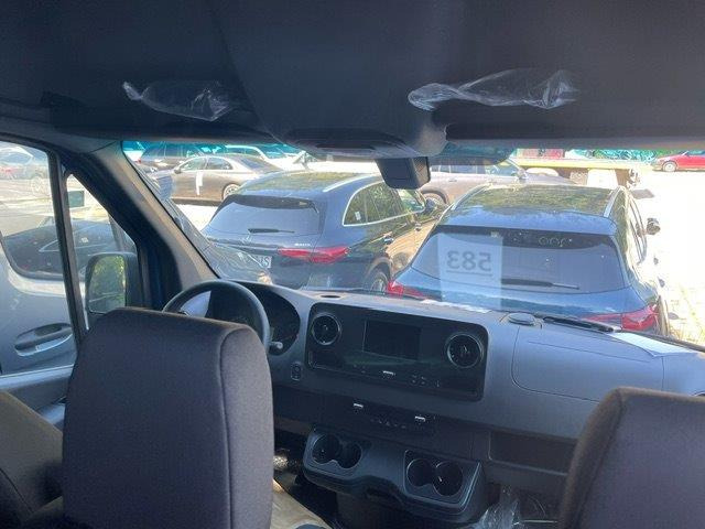 Mercedes-Benz Sprinter 317 L3H2 6-Sitzer - Furgón, Furgoneta combi: foto 3 Mercedes-Benz Sprinter 317 L3H2 6-Sitzer - Furgón, Furgoneta combi: foto 3